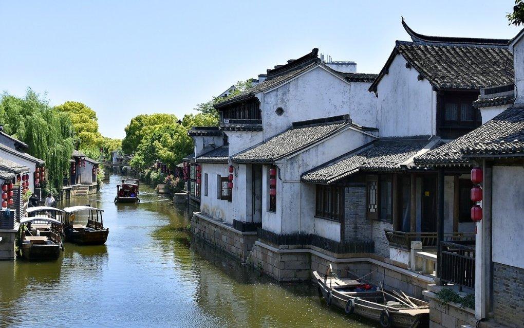 逃出上锁的现代房间8