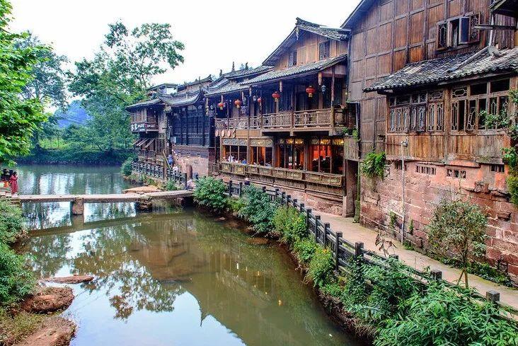 堀北真希：日系女神的写真之旅，展现无与伦比的魅力